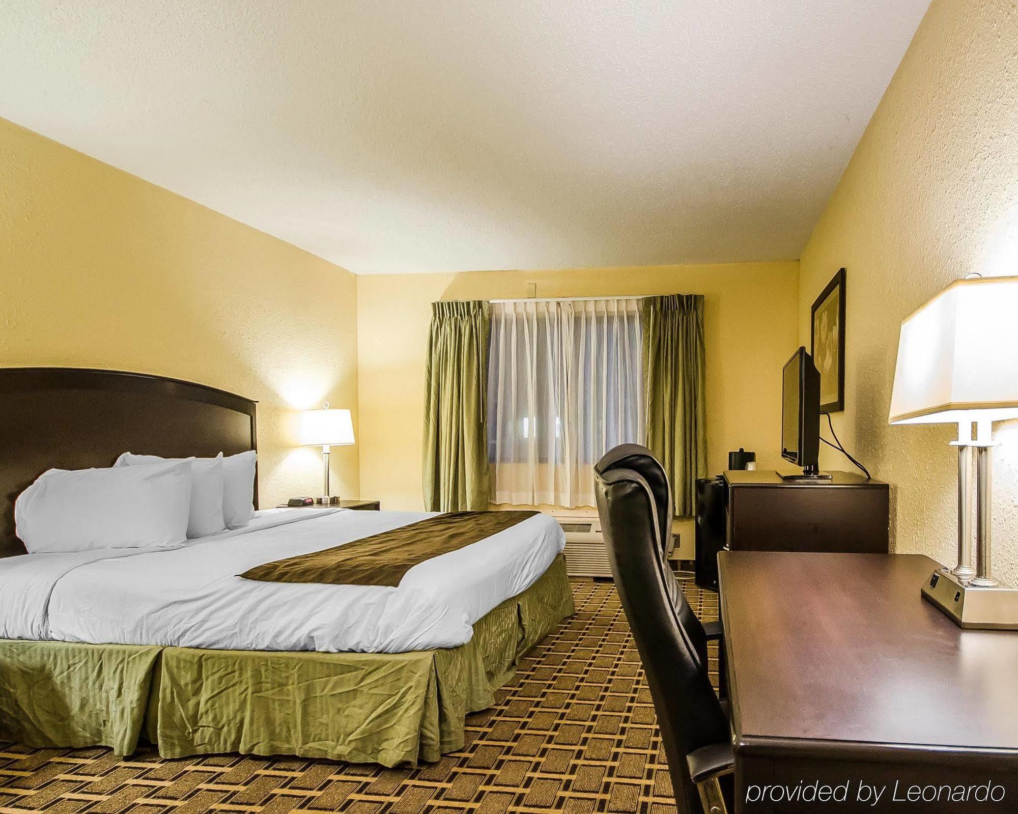 Quality Inn Vincennes Exterior foto